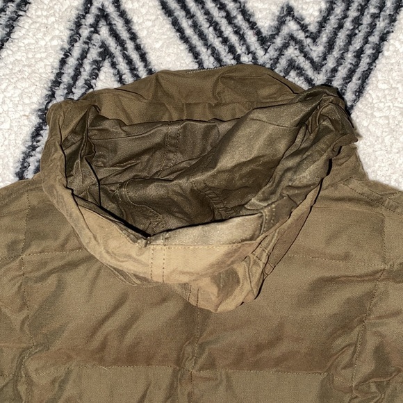 AE 77 Performance Puffer Coat | Size: M - Picture 13 of 13